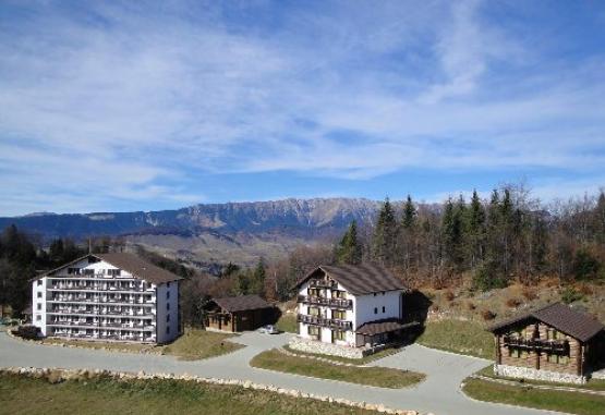 Hotel PIATRA CRAIULUI - Complex Cheile Gradistei  Fundata Romania