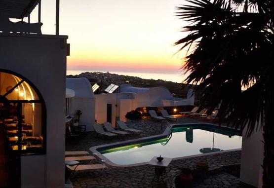 Agnadi Villas Insula Santorini Grecia