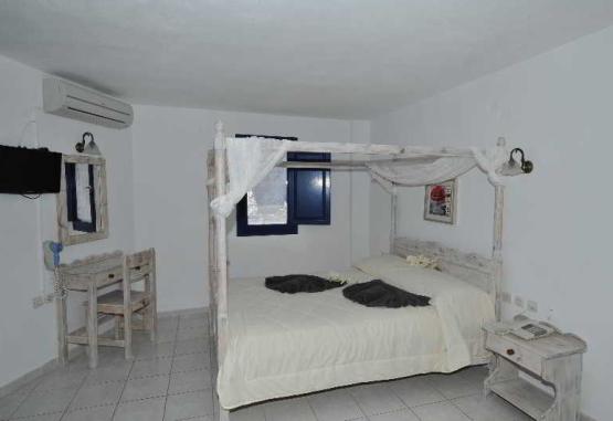 Agnadi Villas Insula Santorini Grecia