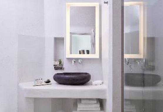 Cosmopolitan Suites Insula Santorini Grecia