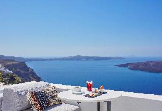 Cosmopolitan Suites Insula Santorini Grecia