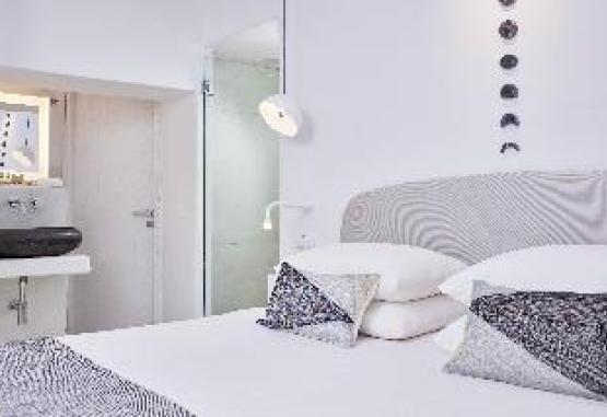 Cosmopolitan Suites Insula Santorini Grecia
