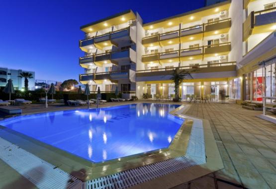 Trianta Hotel Apartmentos Ialysos Grecia