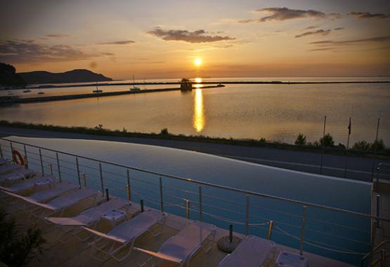 Kymi Palace  Insula Evia Grecia