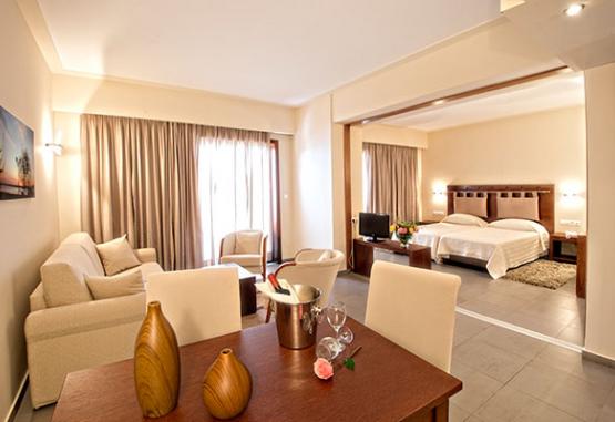 Kymi Palace  Insula Evia Grecia