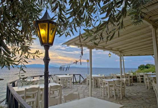 Leda Village Resort  Central Greece Grecia