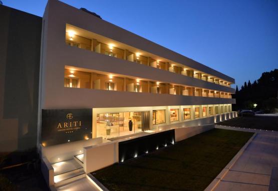 ARITI GRAND Hotel Insula Corfu Grecia