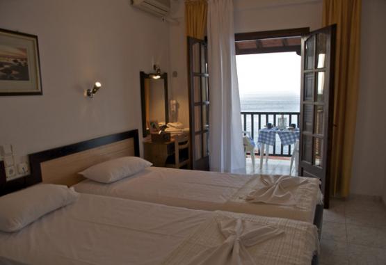 Karaoulanis Beach Hotel  Pelion   Agios Ioannis 