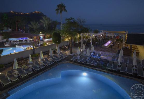 Xperia Saray Beach 4 * Alanya Turcia