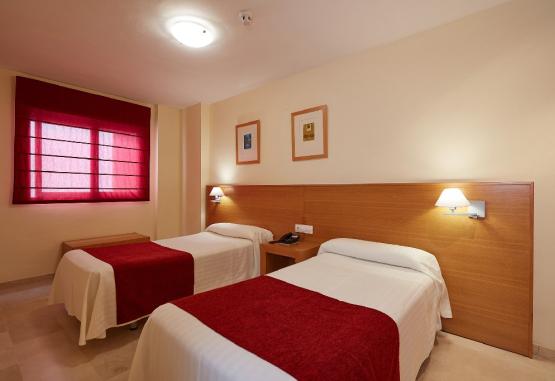 APARTHOTEL MILORD SUITES Benidorm Spania