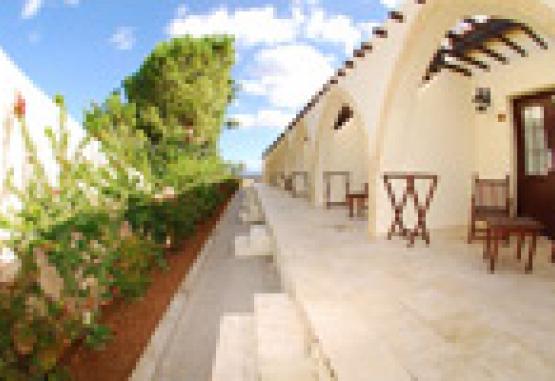 Bellapais Monastery Village  Cipru Nord Cipru