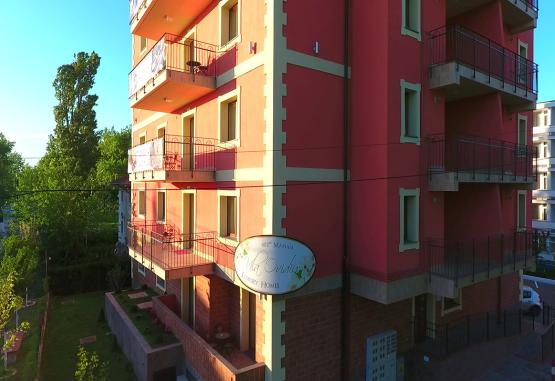 Aparthotel Luxury Ovidiu Mamaia Romania