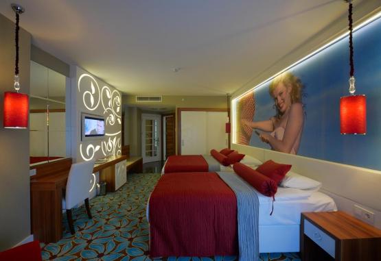 Vikingen Infinity Resort & Spa 5* Alanya Turcia