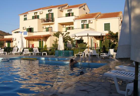 Sun Shine Apartments (Petra)  Insula Lesbos Grecia