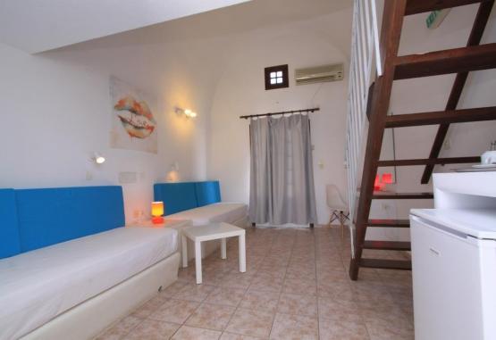 Iliada Hotel 3* (Perivolos) Insula Santorini Grecia