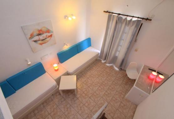 Iliada Hotel 3* (Perivolos) Insula Santorini Grecia