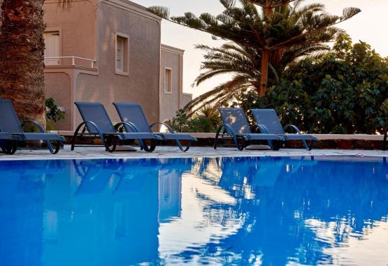 TERRA BLUE 3* Insula Santorini Grecia