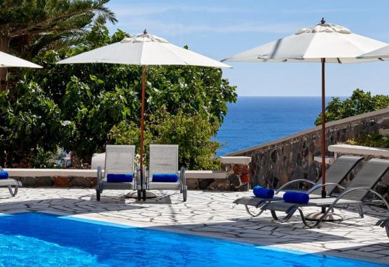 TERRA BLUE 3* Insula Santorini Grecia