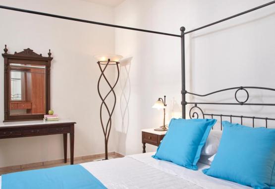 TERRA BLUE 3* Insula Santorini Grecia