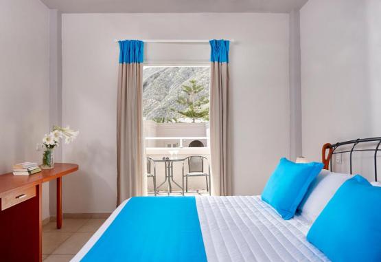 TERRA BLUE 3* Insula Santorini Grecia