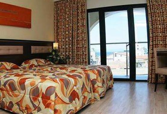 Hotel Livadhiotis City Larnaca Cipru