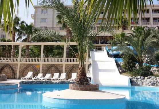 Hotel Oscar Resort Kyrenia Cipru