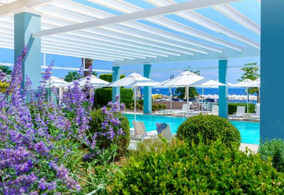 Cronwell Resort Sermilia Sithonia Grecia