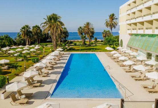 LOUIS IMPERIAL BEACH 4* Paphos Cipru