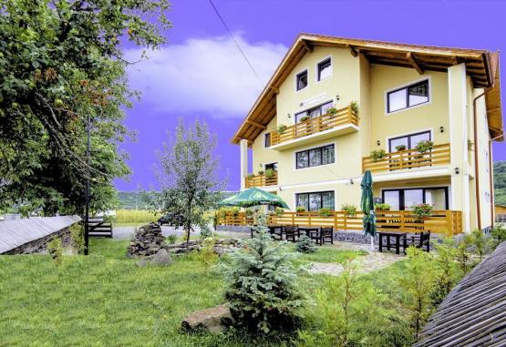 Pensiunea Camves Inn Sighetu Marmatiei Romania