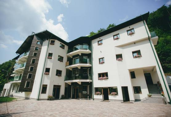 Hotel Lostrita Blidari Romania