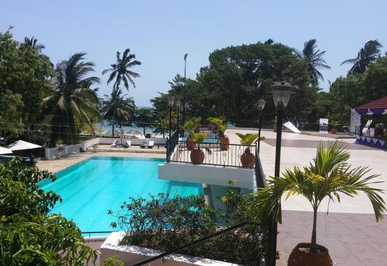 Nyali Sun Africa Beach Resort  Kenya 
