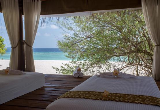 Malahini Kuda Bandos Resort  Regiunea Maldive 