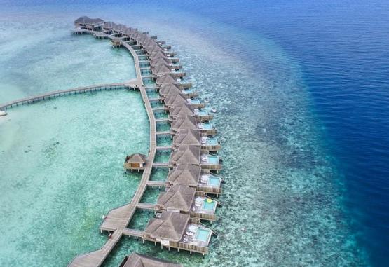Dusit Thani Maldives  Regiunea Maldive 