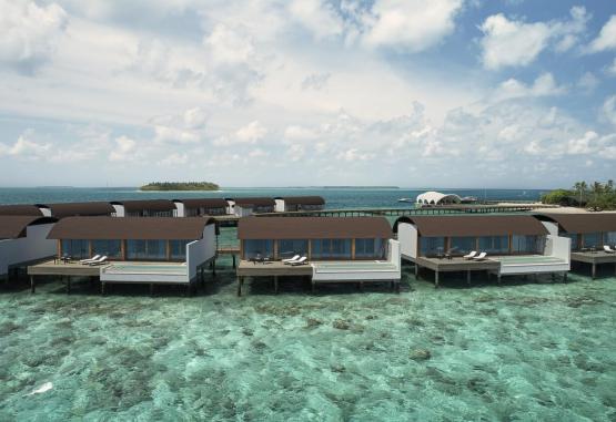 The Westin Maldives Miriandhoo Resort  Regiunea Maldive 