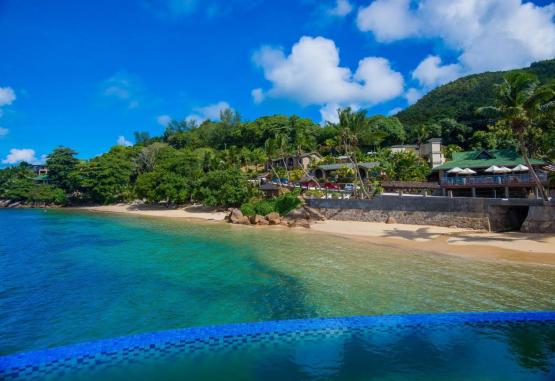 Coco de Mer & Black Parrot Suites Seychelles 