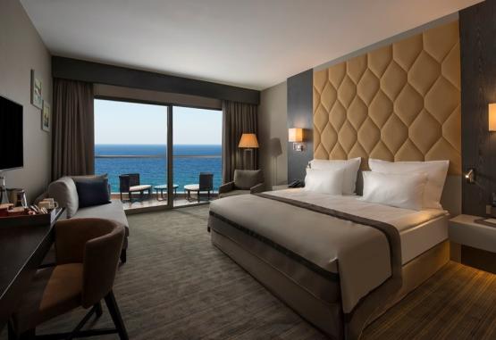 Elexus Hotel Casino and Spa Kyrenia Cipru