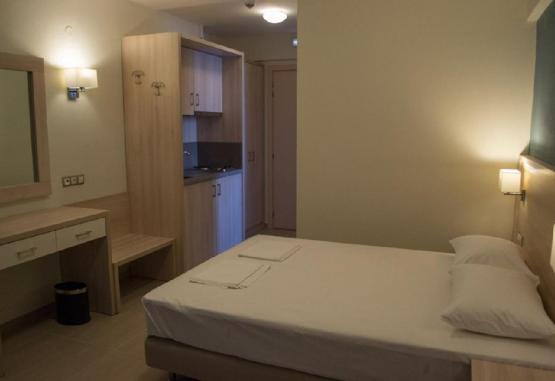Alarzo Rooms (Paralia Katerini) Riviera Olimpului Grecia