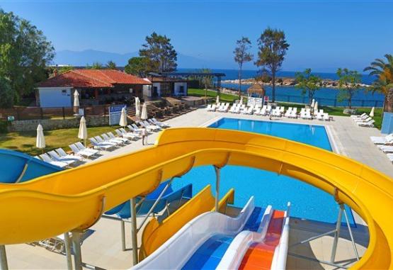 Le Bleu Hotel  Resort Kusadasi Turcia