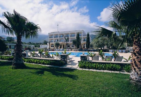 Altinkaya Holiday Resort  Kyrenia Cipru