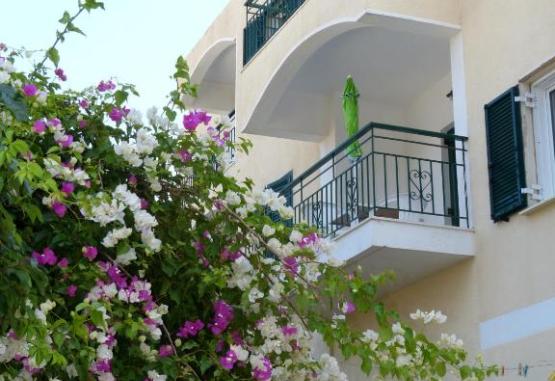 Anthemis Apartments Samos City Grecia