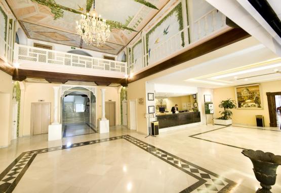 Aparthotel Monarque Sultan Lujo Marbella Spania