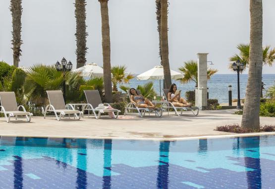 Aquamare Beach Hotel & Spa Paphos Cipru