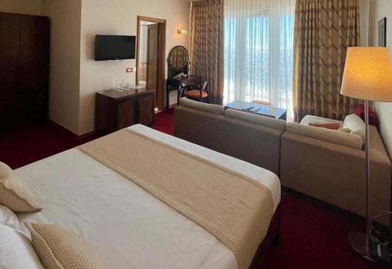 Aragosta Hotel Durres Regiunea Albania