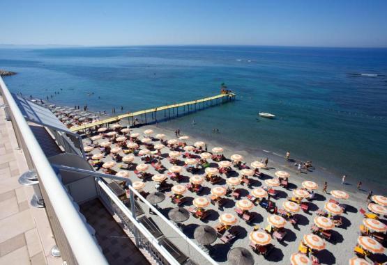 Aragosta Hotel Durres Regiunea Albania