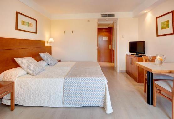 Hipotels Bahía Grande Aparthotel Regiunea Mallorca Spania