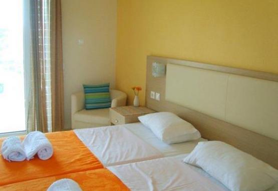 Decauville Hotel Sithonia Grecia