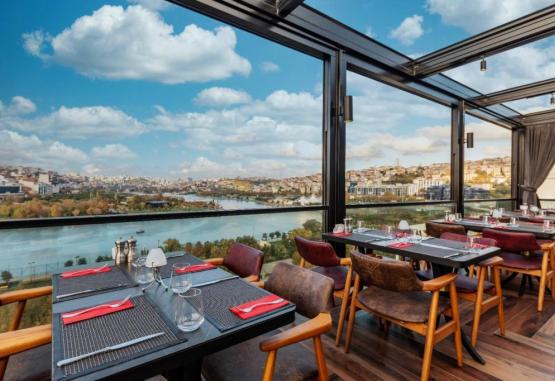 Ramada by Wyndham Istanbul Golden Horn  Istanbul Turcia