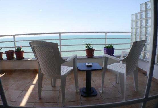 Espana aparthotel  Durres Regiunea Albania