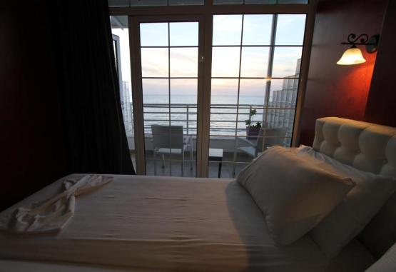 Espana aparthotel  Durres Regiunea Albania