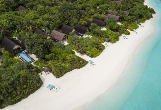 Four Seasons Resort Maldives at Landaa Giraavaru  Regiunea Maldive 